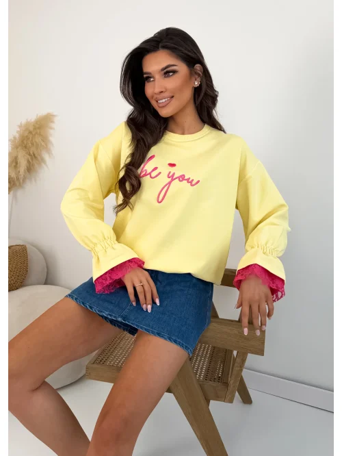 Bluza damska Be You z koronką i ozdobnym rękawem